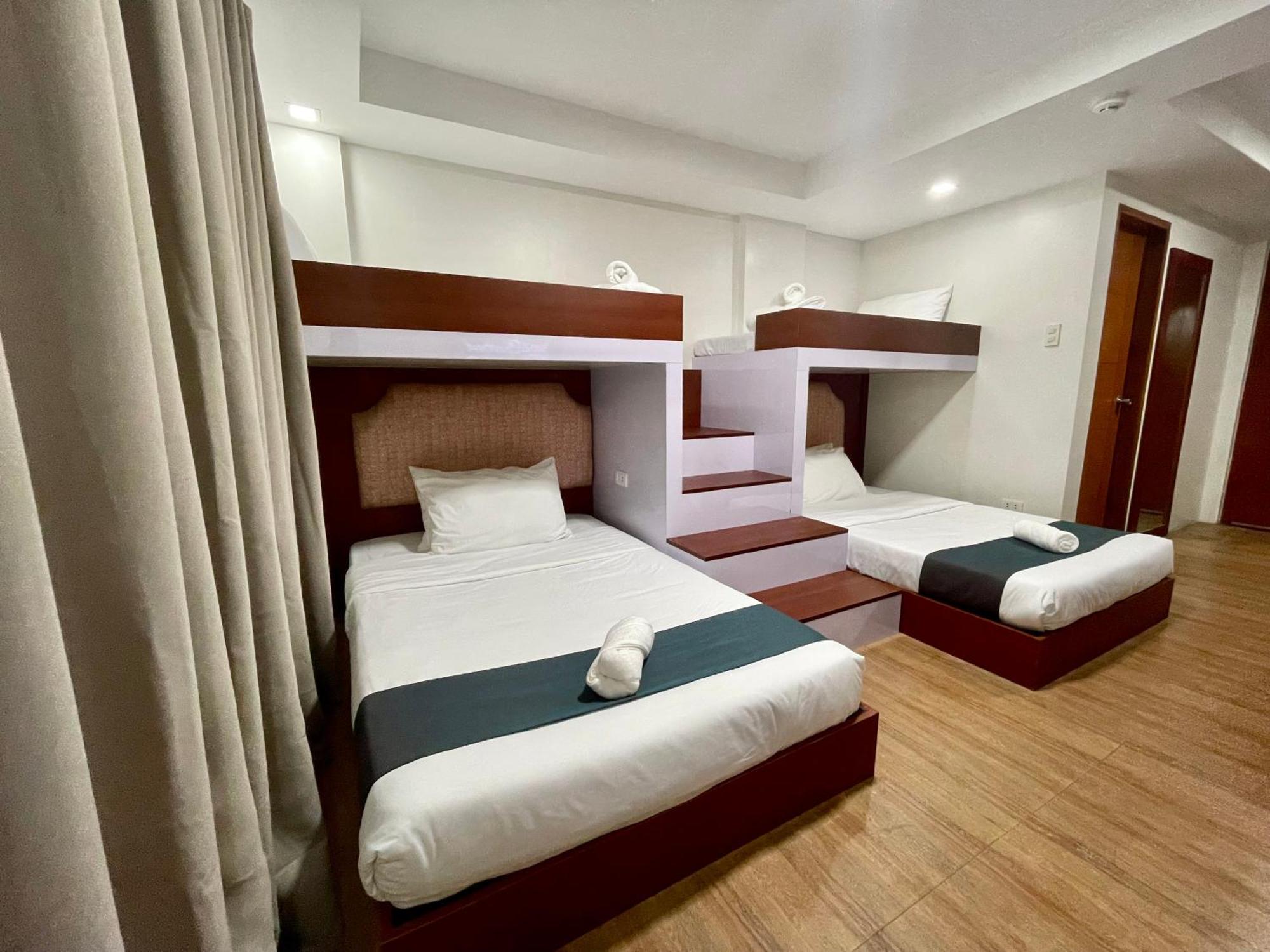 Staycation Hotel San Jose  Exterior foto